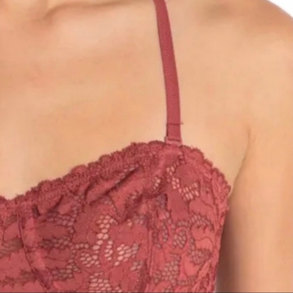 FREE PEOPLE Lace Bra Love Letters Convertible Straps Strapless Halter Red NWT - Picture 2 of 15